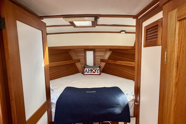 Oasis 38ft Wilbur Yacht For Sale