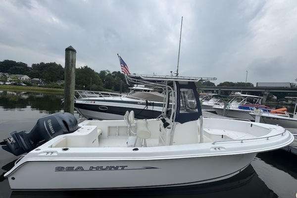 22ft Sea Hunt Yacht For Sale
