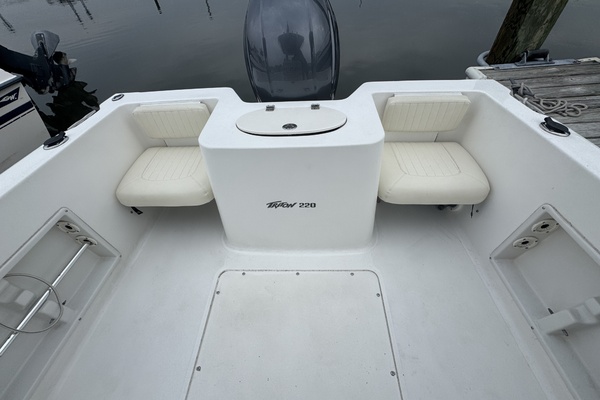 22ft Sea Hunt Yacht For Sale