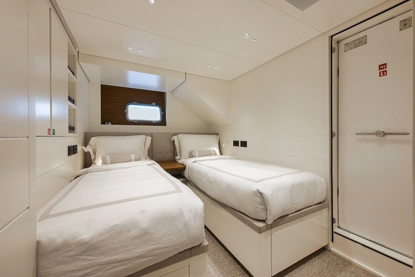 Lauren Marie 92ft Sanlorenzo Yacht For Sale