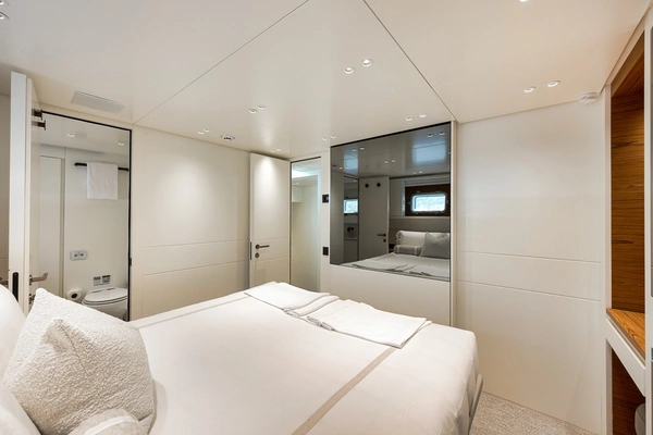 Sanlorenzo SP92 Yacht For Sale