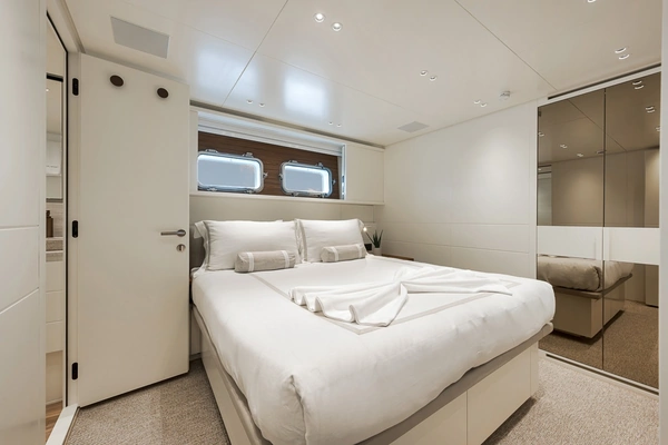 Sanlorenzo SP92 Yacht For Sale