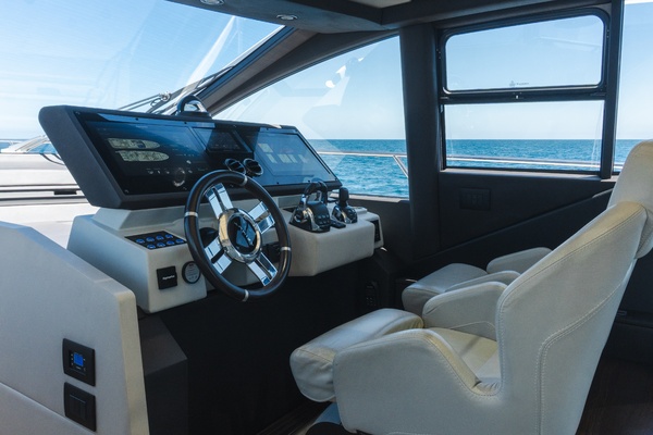 60ft Azimut Yacht For Sale
