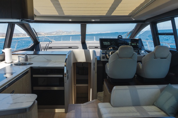 60ft Azimut Yacht For Sale