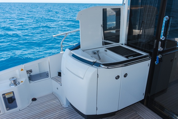 60ft Azimut Yacht For Sale