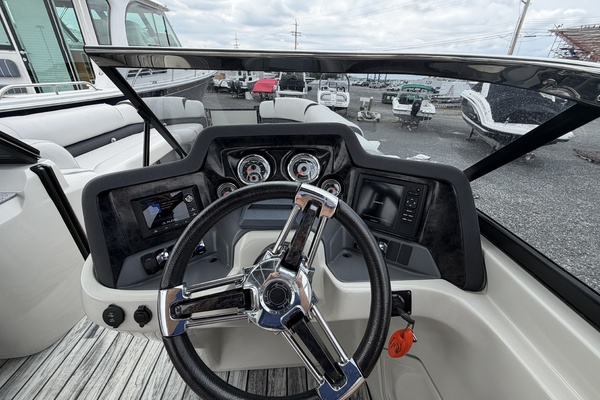 27ft Avalon Yacht For Sale