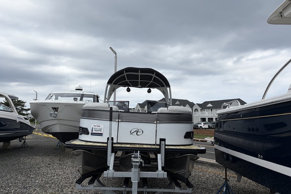 27ft Avalon Yacht For Sale
