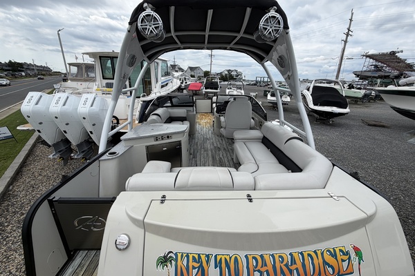 27ft Avalon Yacht For Sale