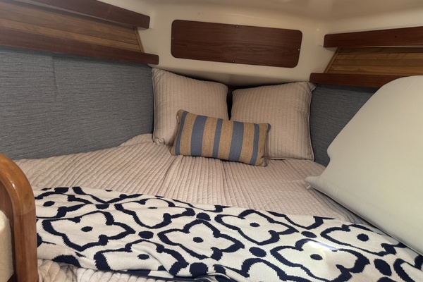 Lucky Dogs 38ft Catalina Yacht For Sale