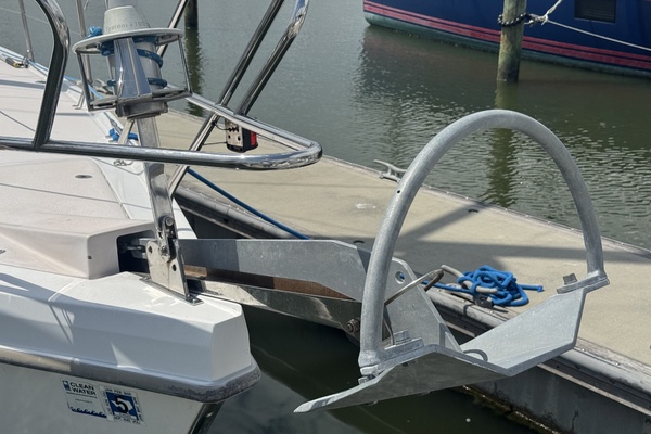 Lucky Dogs 38ft Catalina Yacht For Sale