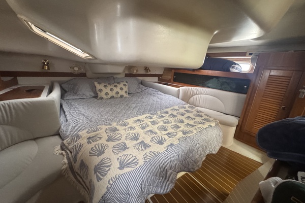 Lucky Dogs 38ft Catalina Yacht For Sale