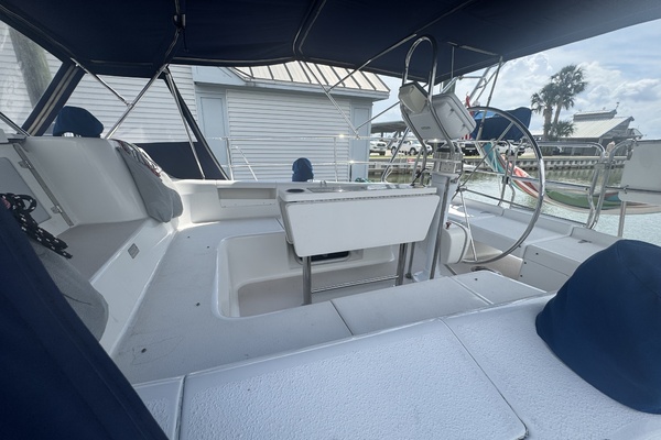 Lucky Dogs 38ft Catalina Yacht For Sale