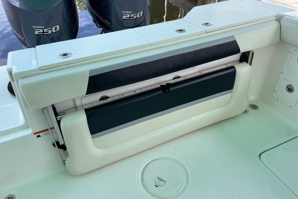 30ft Wellcraft Yacht For Sale