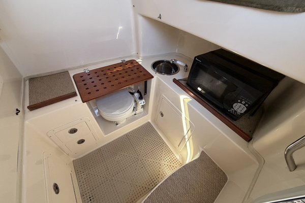 30ft Grady White Yacht For Sale