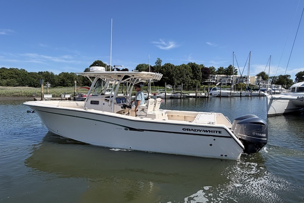 30ft Grady White Yacht For Sale