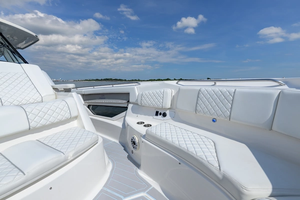 Pursuit S 378 Sport Yacht For Sale