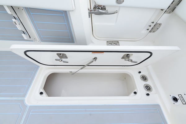 37ft Pursuit Yacht For Sale