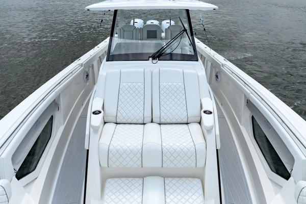 Pursuit S 378 Sport Yacht For Sale
