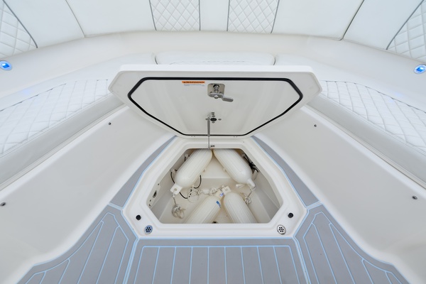 37ft Pursuit Yacht For Sale