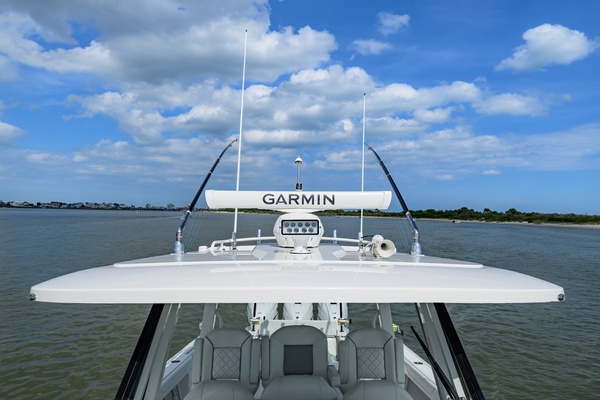 37ft Pursuit Yacht For Sale