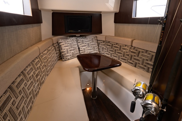 37ft Pursuit Yacht For Sale