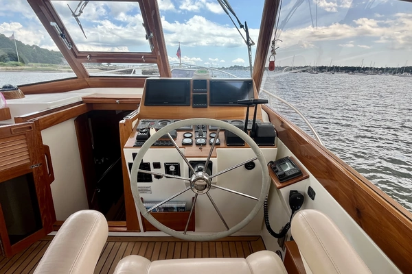 Little Harbor Whisper Jet 38 Prop Yacht For Sale