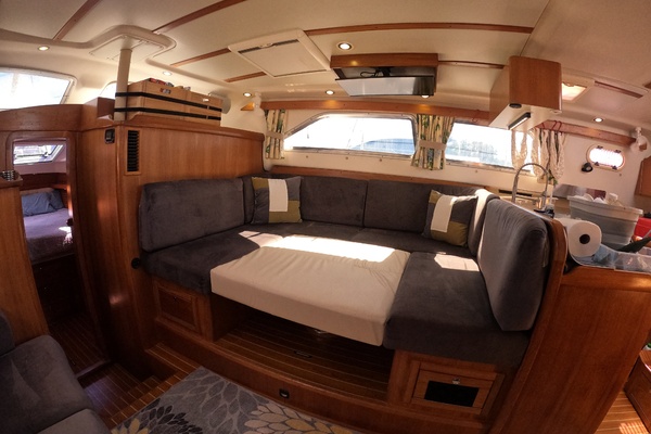 45ft Catalina Morgan Yacht For Sale