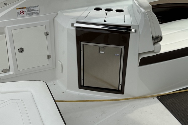 32ft Monterey Yacht For Sale