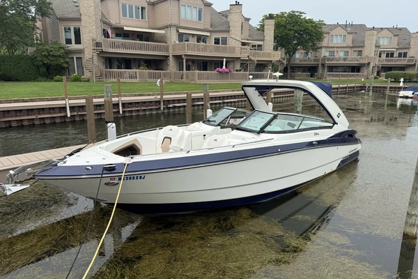 32-ft-Monterey-2016-328SS- Harrison Township Michigan United States  yacht for sale