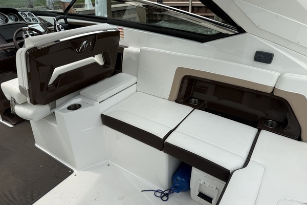 32ft Monterey Yacht For Sale