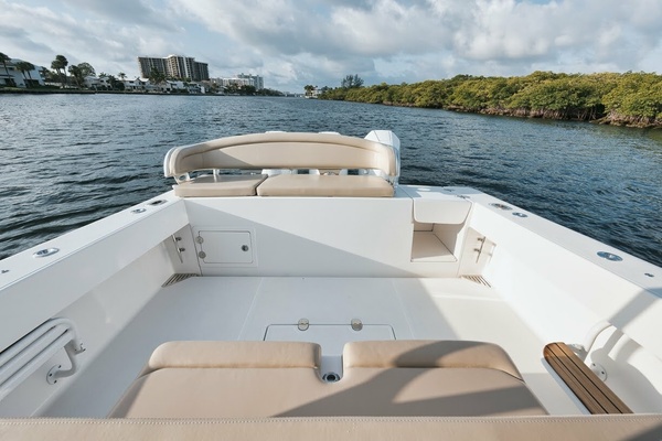MISS ELAINEOUS II 37ft Bahama Yacht For Sale
