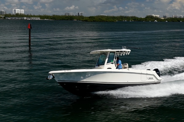 28ft Boston Whaler Yacht For Sale