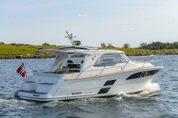 31ft Marex Yacht For Sale