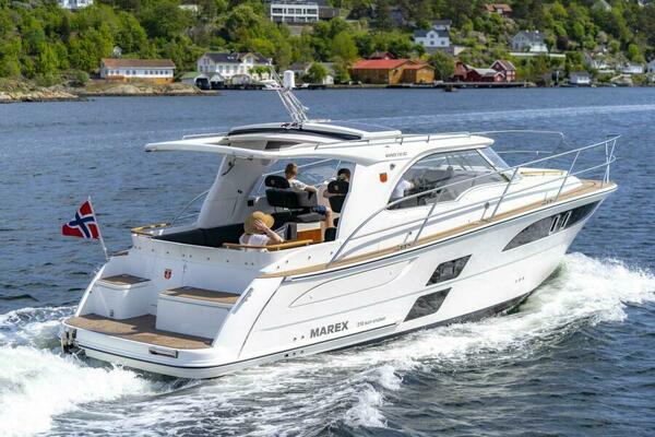 31ft Marex Yacht For Sale