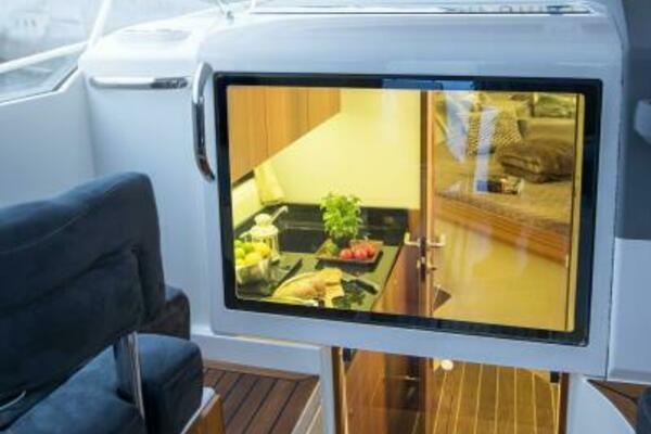31ft Marex Yacht For Sale