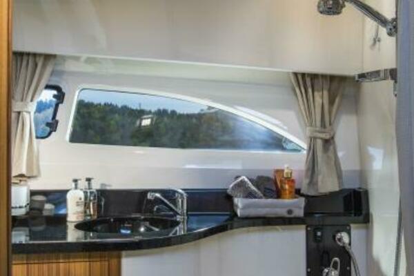 31ft Marex Yacht For Sale