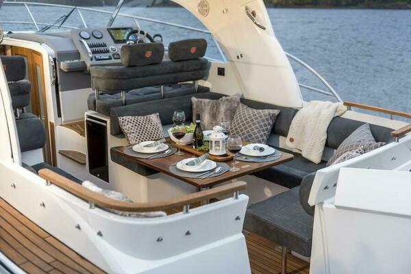 31ft Marex Yacht For Sale