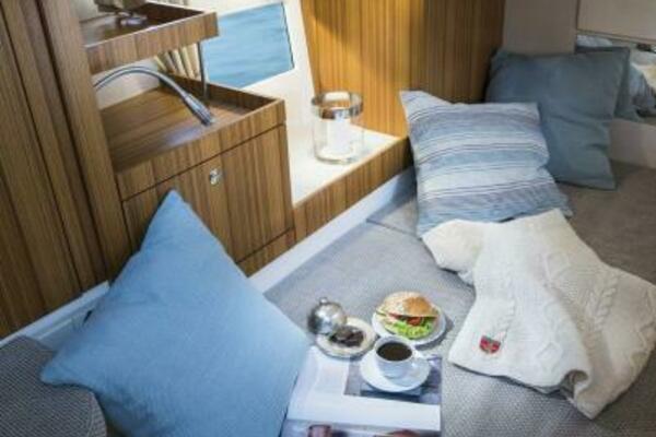 31ft Marex Yacht For Sale