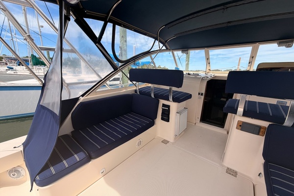 Seamonster 34ft Mainship Yacht For Sale