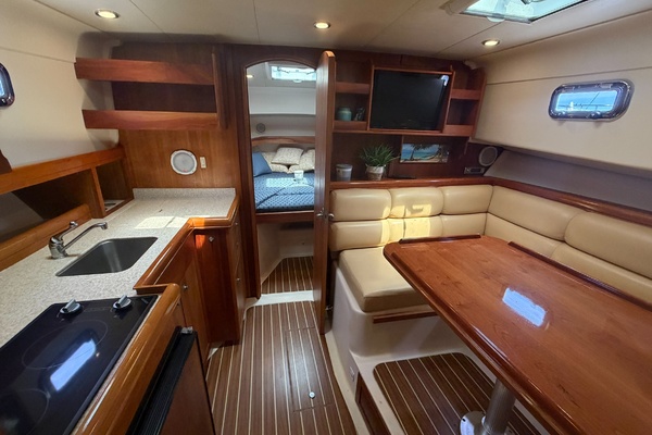 Seamonster 34ft Mainship Yacht For Sale