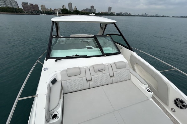 Miss Petunia 32ft Sea Ray Yacht For Sale