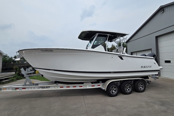 2023 Blackfin 272 CC