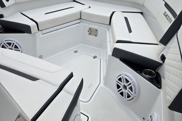27ft Blackfin Yacht For Sale