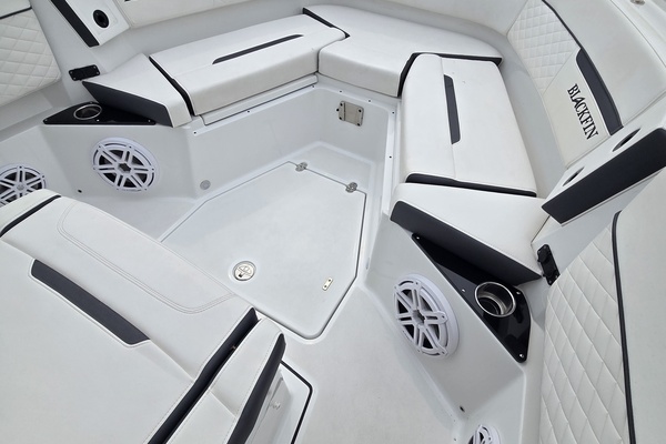 27ft Blackfin Yacht For Sale