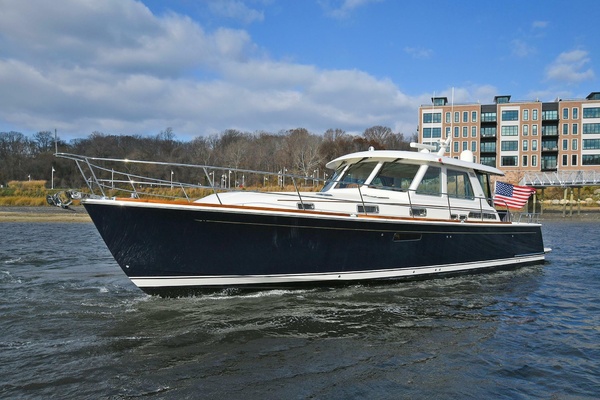 Freedom 48ft Sabre Yacht For Sale