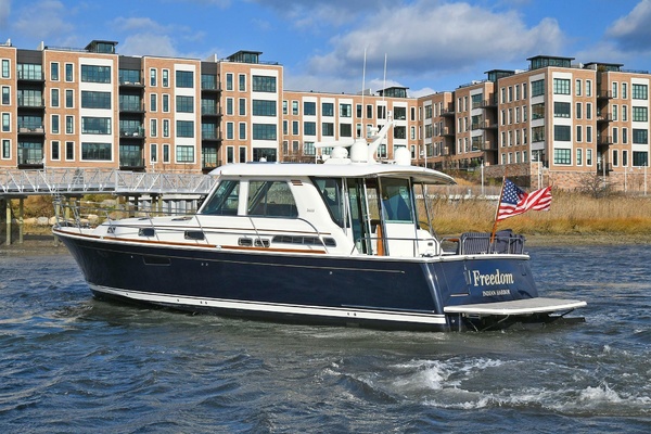 Freedom 48ft Sabre Yacht For Sale