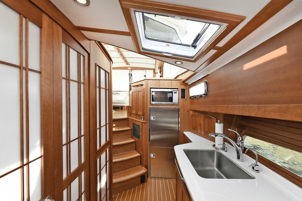 Freedom 48ft Sabre Yacht For Sale