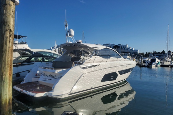 43ft Azimut Yacht For Sale