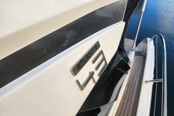 43ft Azimut Yacht For Sale