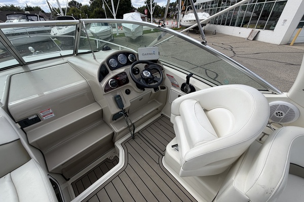 26ft Sea Ray Yacht For Sale